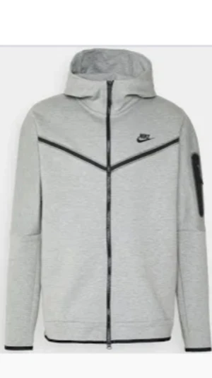 Nike tech fleece Gråa helt ny  - Helt ny Nike tech fleece 650kr