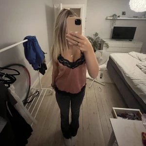 spets linne - jätte fint rosa spets linne💞