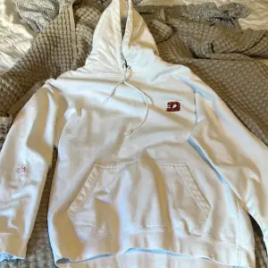 Hov1 hoodie ”hovah/snake” Säljs ej längre Storlek L Köpt för 600kr