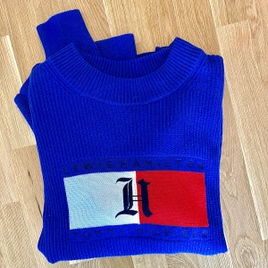 Tommy Hilfiger x Lewis Hamilton - Från Lewis Hamilton kollaberation med Tommy Hilfiger. Endast testad alltså inte använd. Helt ny. Slutsåld överallt. 