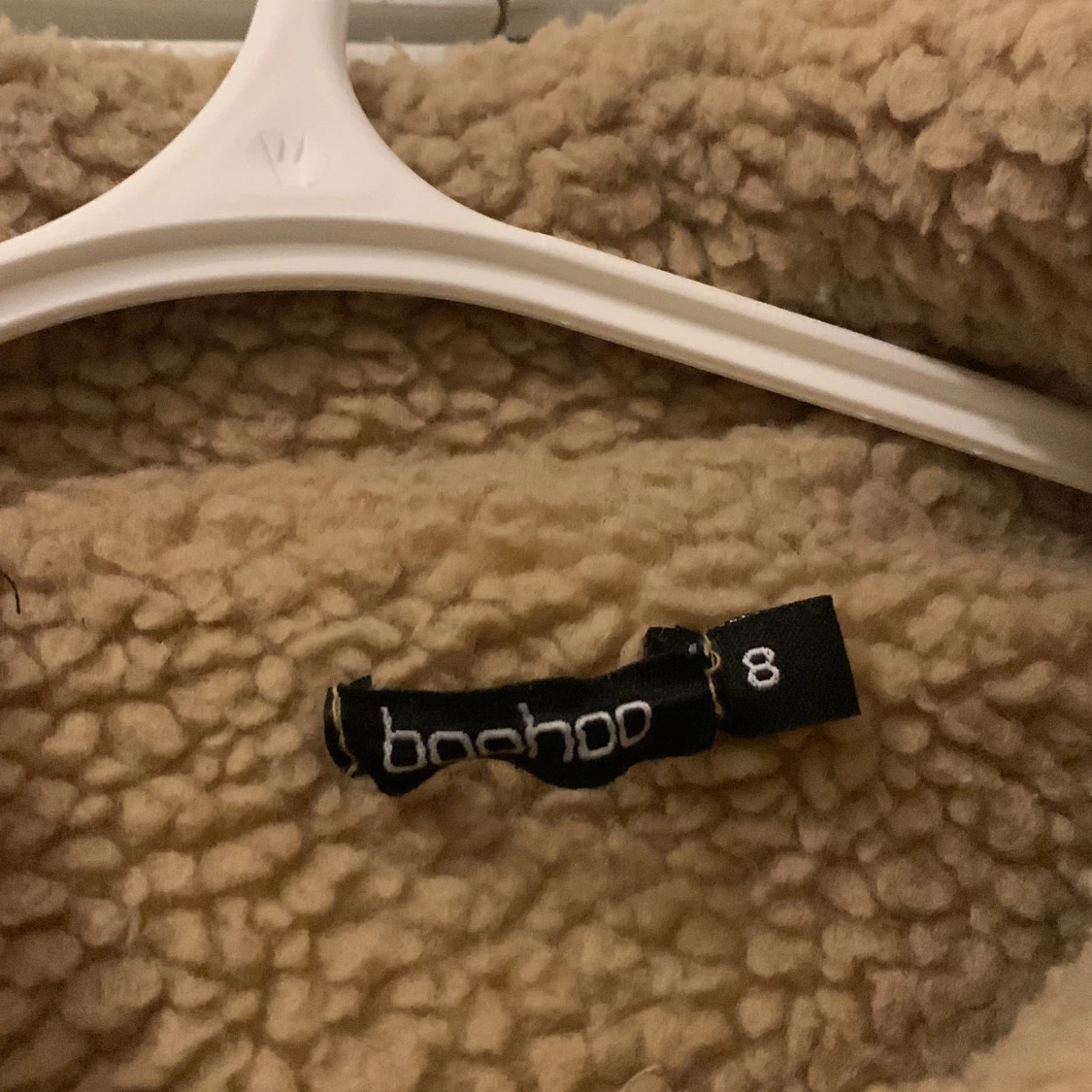 Brunbeige croppad teddyjacka - 90