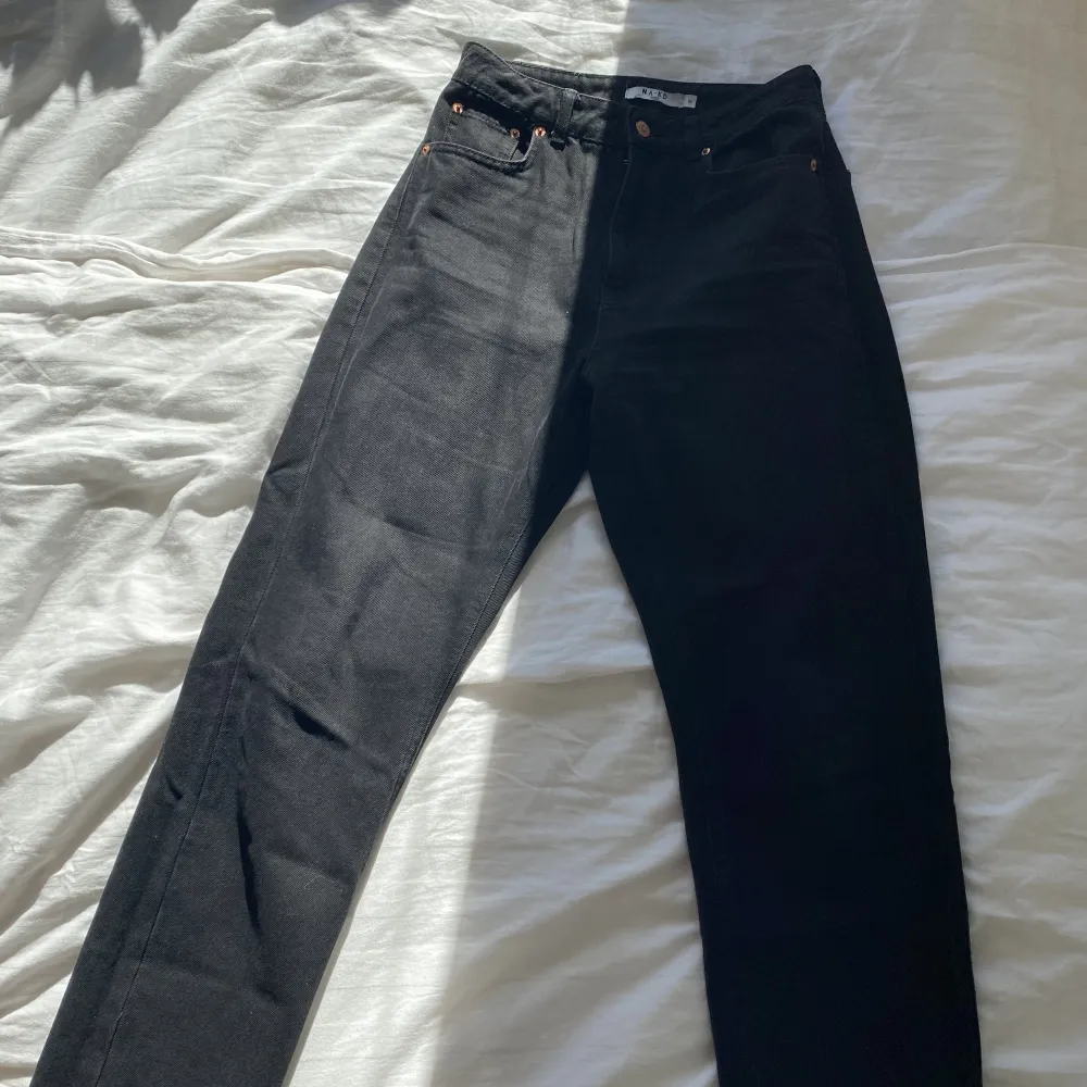 Jättesköna jeans med snygg passform.. Jeans & Byxor.