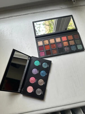 Urban Decay eyeshadow palettes - Selling both together.