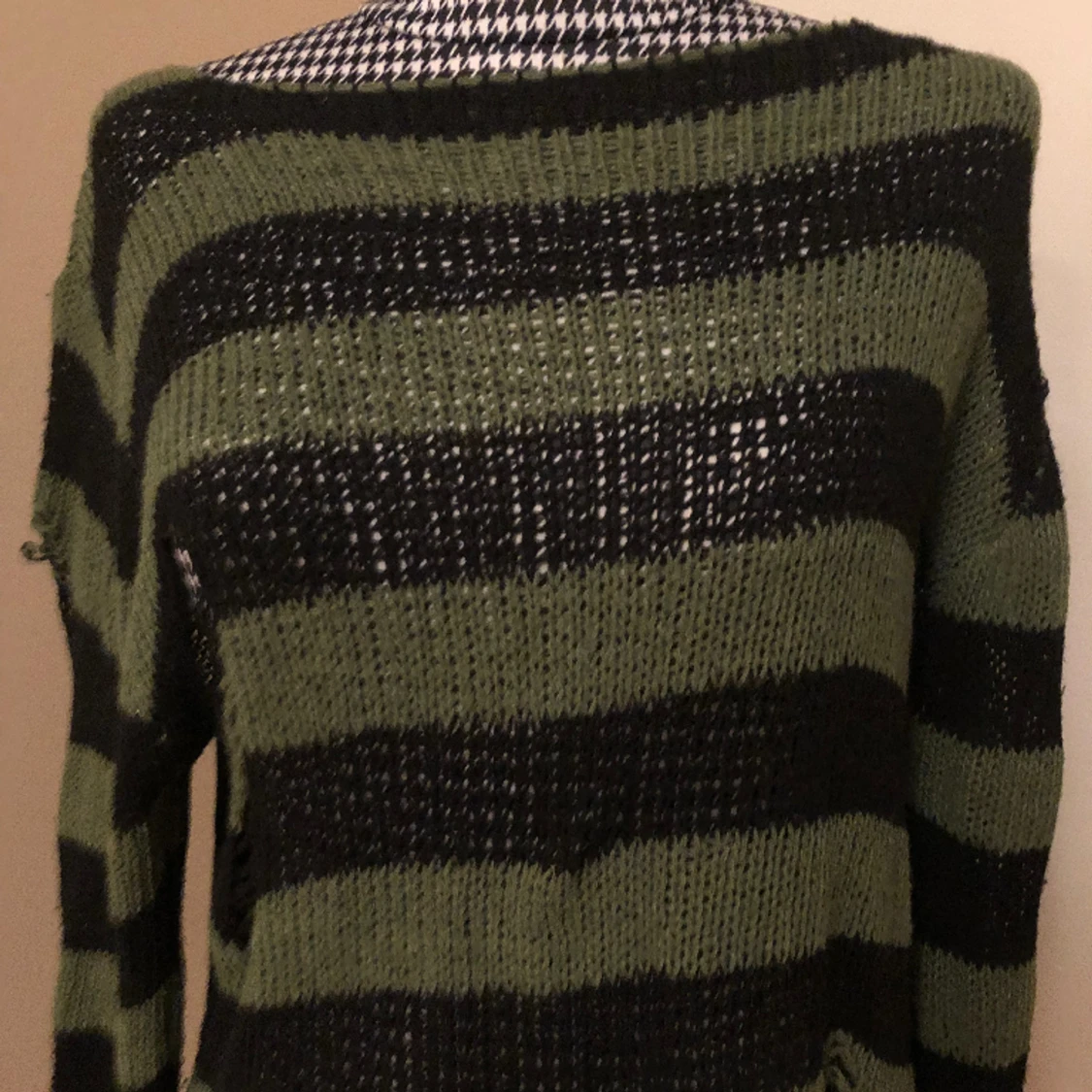 randig stickad tröja