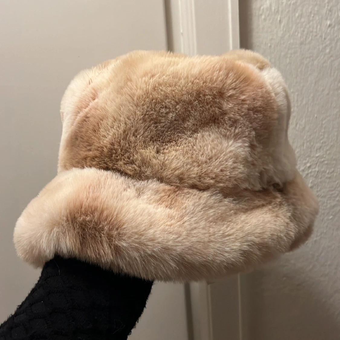 Fluffig päls mössa