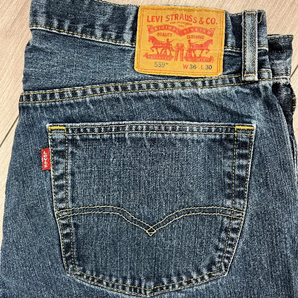 (Nr.4) Vintage Levis jeans!  Skick: 10/10  Storlek: 36/30. Jeans & Byxor.