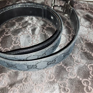 Gucci bälte - Gucci bälte väl använt. Kvitto medföljer ej men påse finns