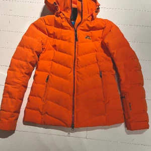 J Lindeberg skidjacka  - Unik , varm och snygg 