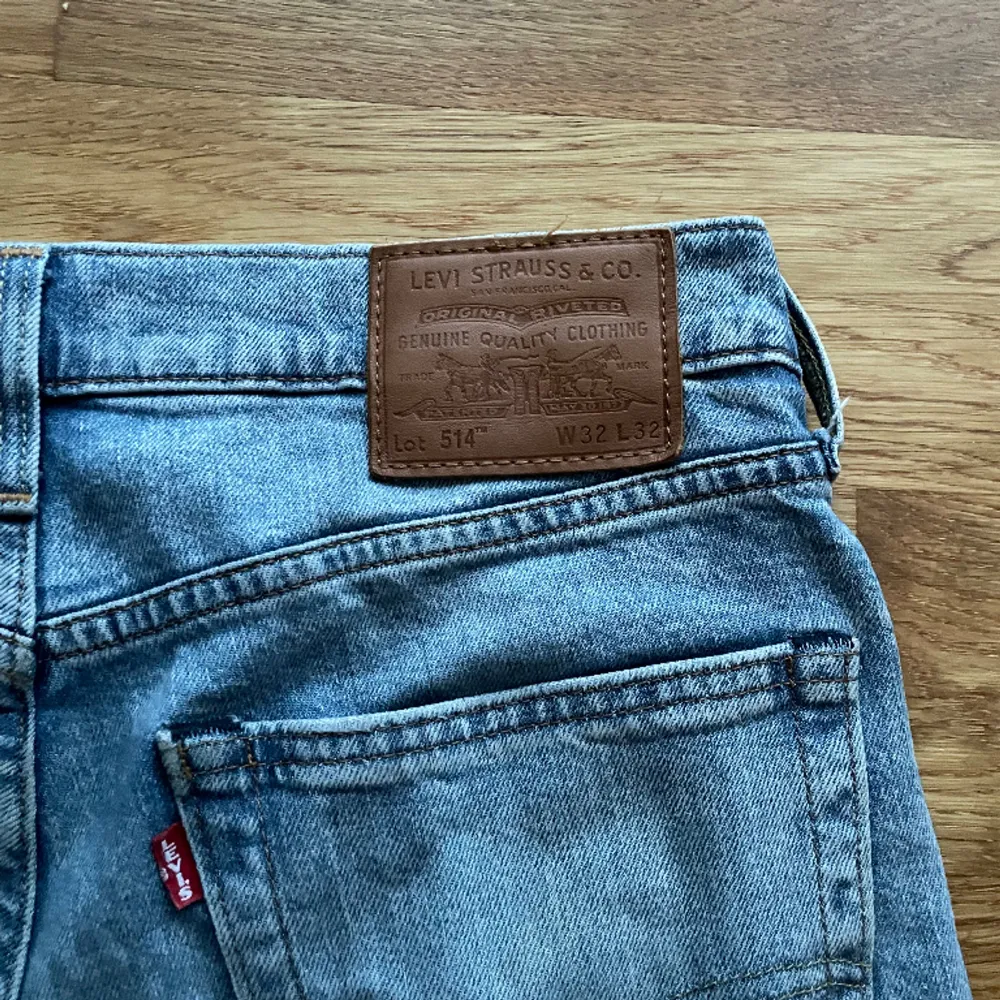 Levis 512 jeans i storleken W32 L32. Nypris 1200. Inga defekter skick 9/10🤝. Jeans & Byxor.