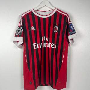 Adidas - AC Milan 2011/12 # 13 Nesta🔥 Storlek M Skick 10/10 699kr  