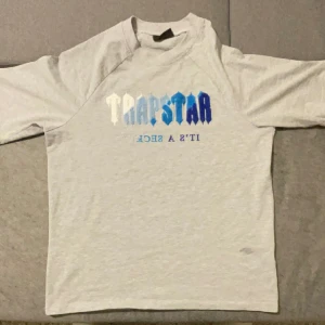 Trapstar dropped shoulder  - Drop shoulder fit 