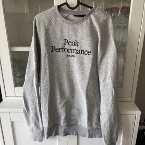 Hoodie - Grå hoodie