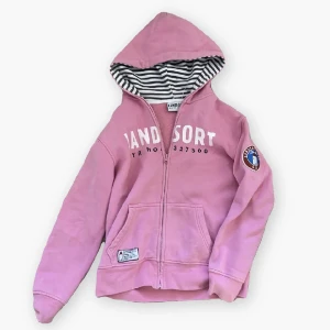 Rosa zip up - Passar xs/s ❣️Läs min policy innan du skriver (finns på gillade inlägg) du kommer antagligen få svar på din fråga där 💘