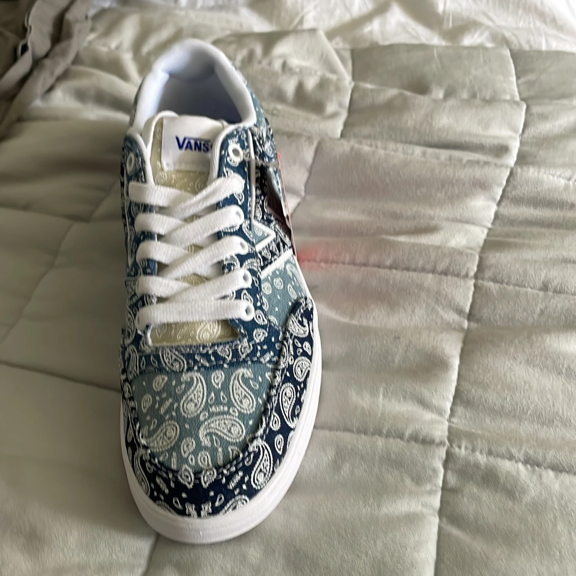 Helt nya vans aldrig använda 