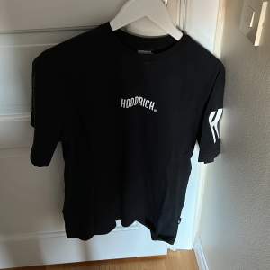 Hoodrich T-shirt! Storlek M använd sparsamt👍