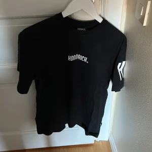 Hoodrich T-shirt  - Hoodrich T-shirt! Storlek M använd sparsamt👍