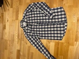 The glory days skjorta S - The glory days flannel skjorta i mycket bra skick! Hör av dig vid funderingar!😄