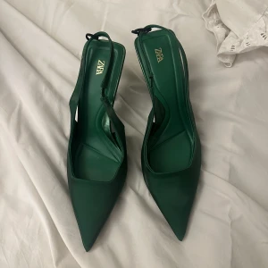 Klackskor - Ifrån zara, oanvända. Normala i storleken 