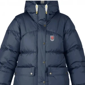 Fjällräven Jacka - Fjällräven jacka, tror de är den större modellen vilket inte var riktigt min smak och inte färgen heller. Storlek Xxs, Skriv för fler bilder