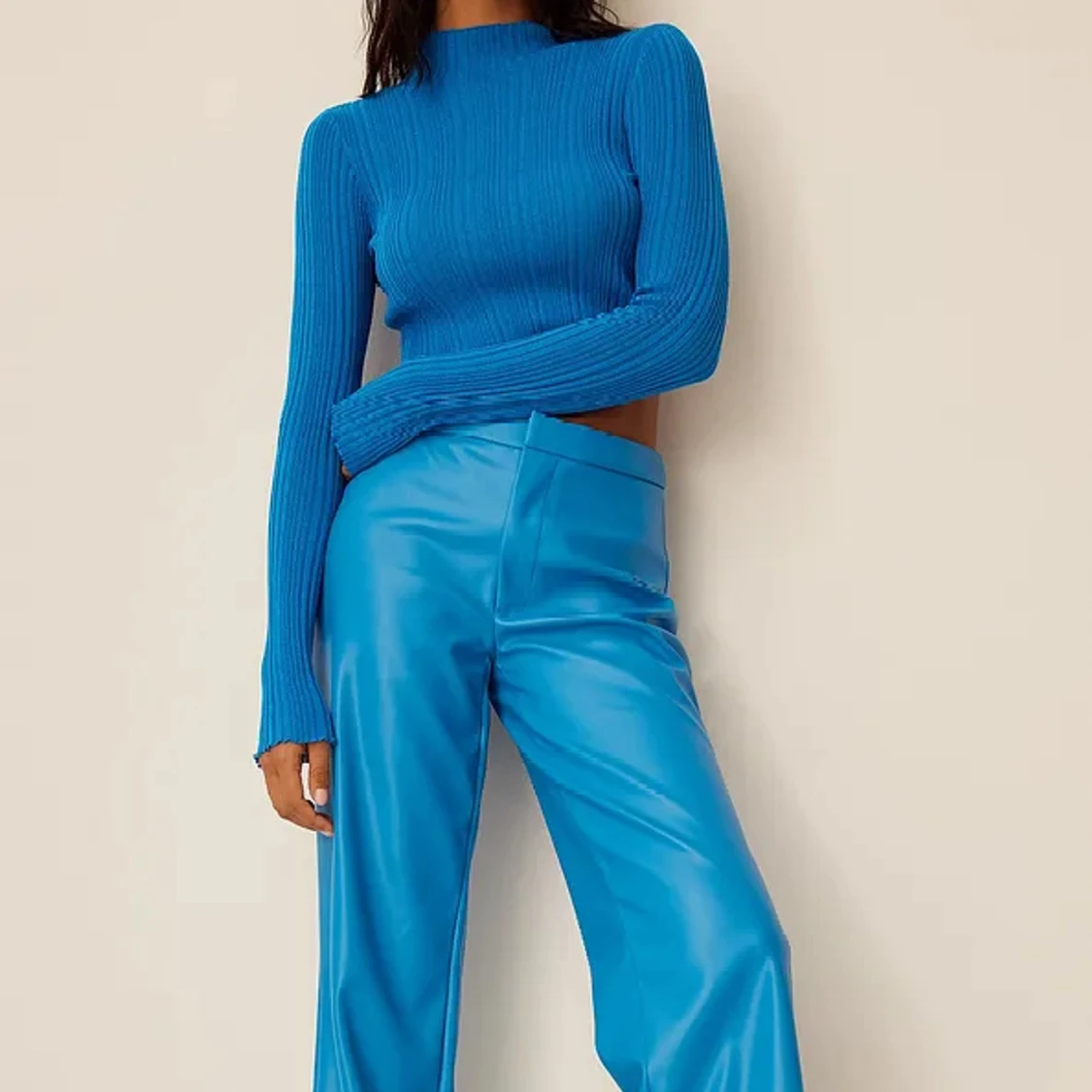 Ribbstickad tight topp - 91