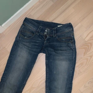 Pepe jeans  - Pepe jeans i storlek xs 💓  Inga defekter vad jag kan se. Skriv privat vid intresse