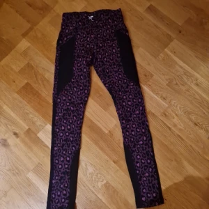 Tränings tights - Tränings tights i märket RVRC