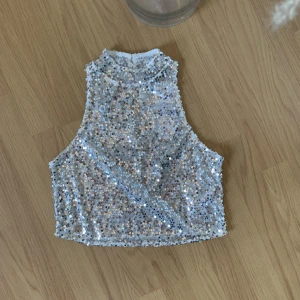 Glitter topp - Super fin topp men för liten för mig Perfekt till nyår !