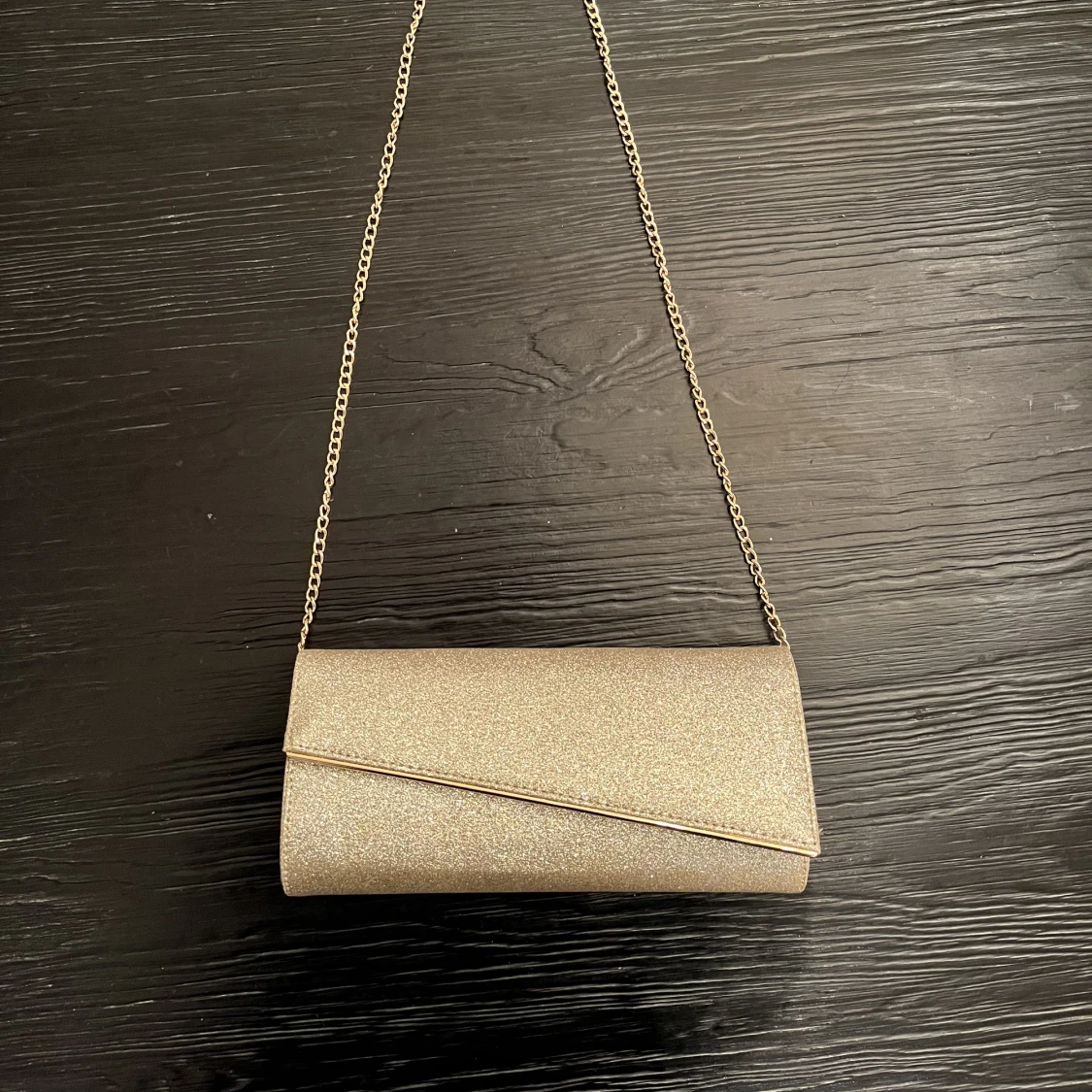 kuvertväska i guld - 91