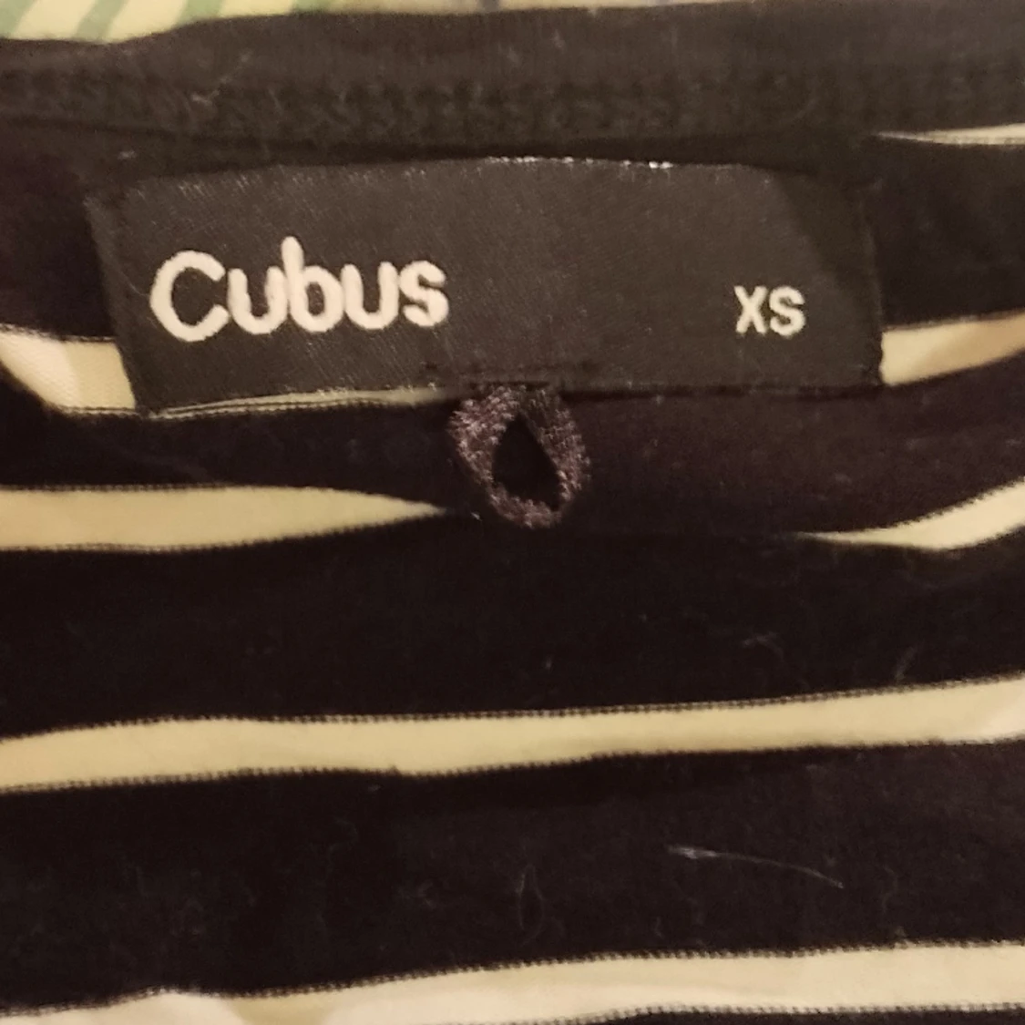 Svartvit randig långärmadtröja Cubus XS  - 90