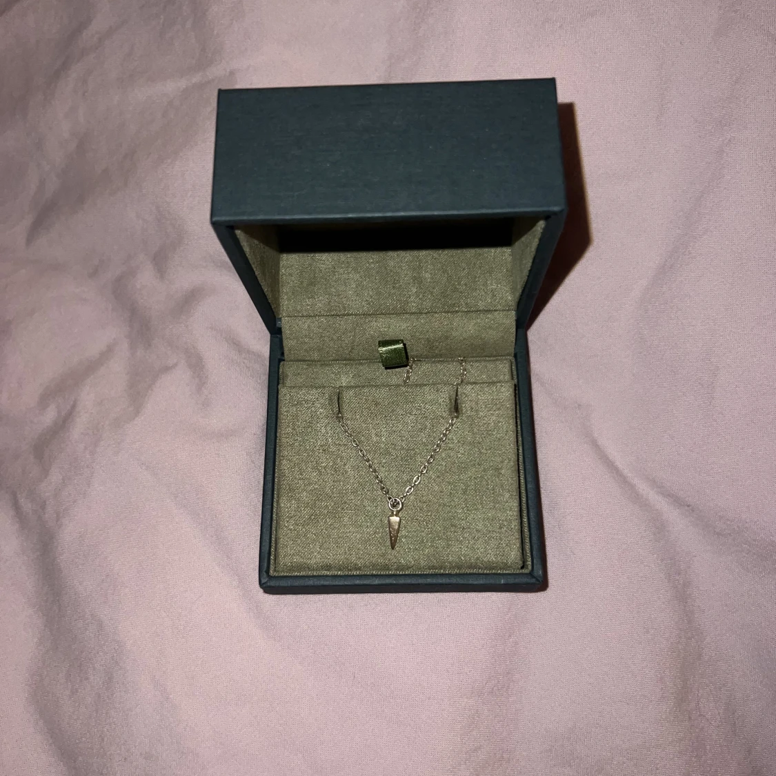 Maria Nilsdotter halsband  - 90