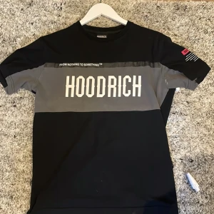 hoodrich tshirt - gott skick
