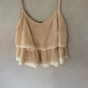 3 linnen 100kr -/st  - Jätte fina linnen . Från 2010  Knappt använda  