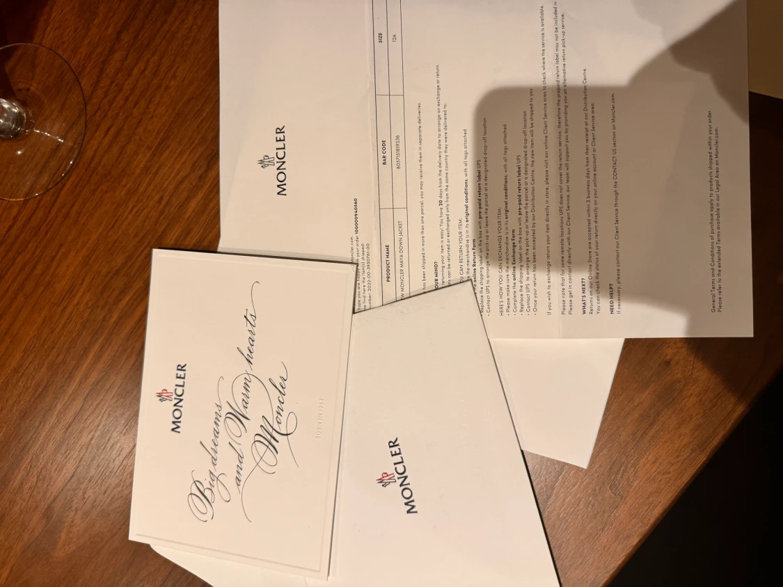 Moncler jacka  - 90