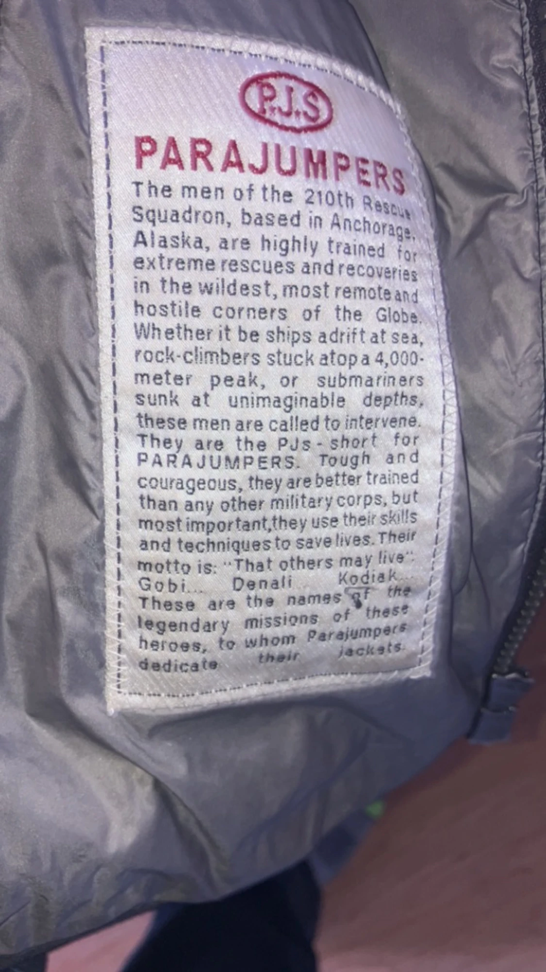 En märkes väst äkta i storlek m - 90