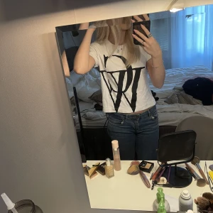 Carin Wester tshirt  - Säljer denna typ oanvända tshirt  Från Carin Wester 💖