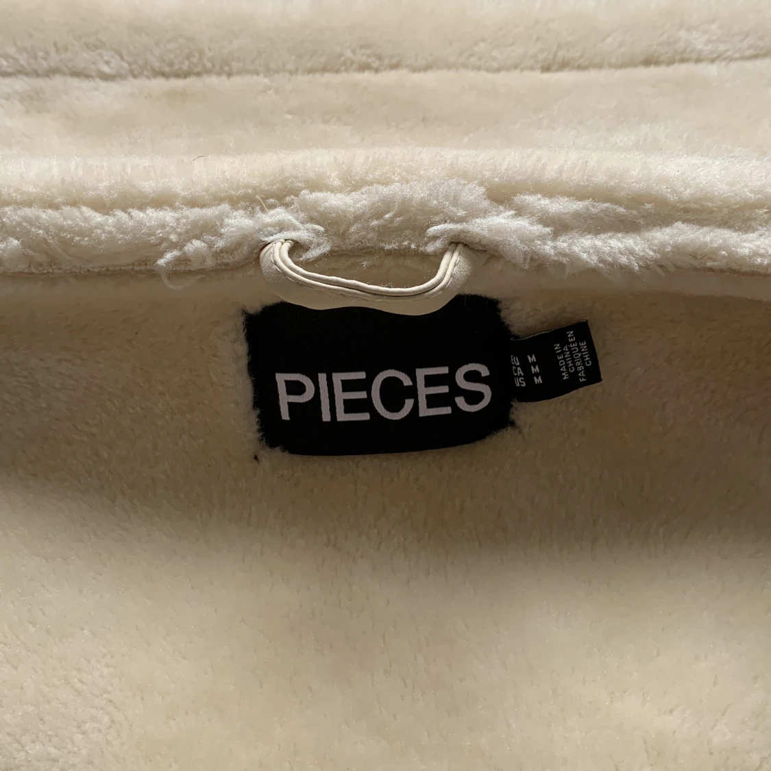 Beige Höst/ Vinter Jacka 🤍 - 91