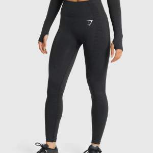 Gymshark vital seamless leggings. Träningstightsen är i bra skick, har använt dem ett par gånger. Nypris 549kr 