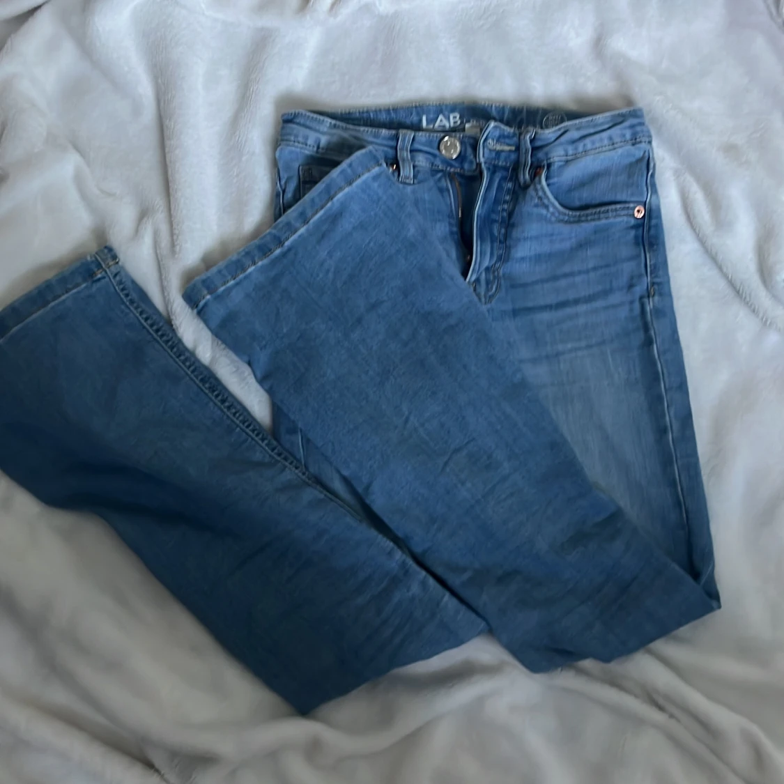 Snygga låg midjade bootcut jeans 🤘🏽⚡️😻 - 91