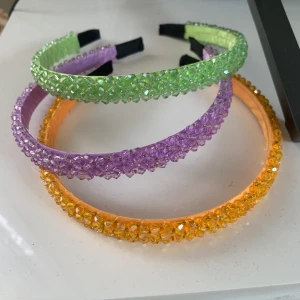 Diadem🫶 - Jättefina diadem från ur och penn som kostar 79krstick 💕💕