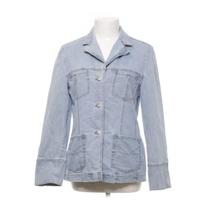 Jeansjacka  - Jeans jacka från bonita st 38