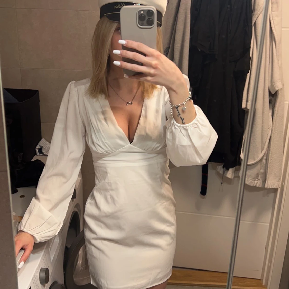 Studentklänning/ vit klänning