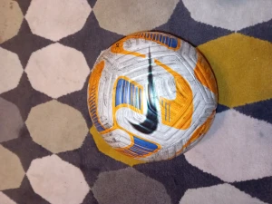 Primer leauge boll - Jag säljer min boll som jag inte använder längre