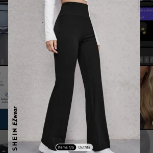 Flare pants - Jättesnygga utsvänga byxor, liknande dom från Gina tricot. Aldrig använda.  Storlek S