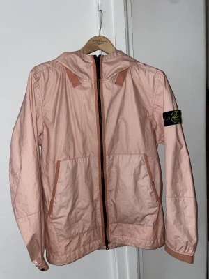 Stone island  - Stone island jacka i bra skick 9/10