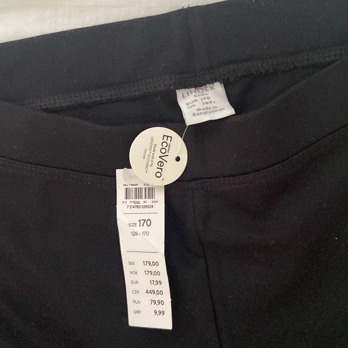 Utsvängda leggings/ yoga pantes  - 90