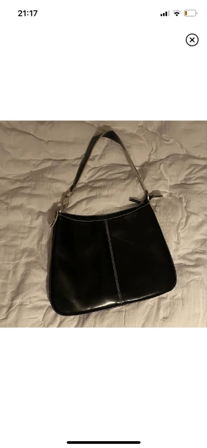 Väska - Jättefin och rymlig. Köpare står för frakten!❤️❤️❤️