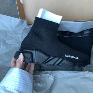 Balenciaga  - Balenciaga Speed sneakers Storlek 37 Nyskick Köpt för 7800kr