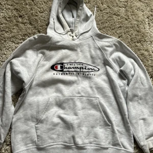 Champion hoodie  - Medellång och mjuk