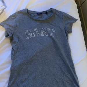 Äkta gant t shirt - Gant t shirt storlek xs. Möts upp i Stockholm snabb affär