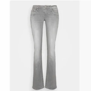 Ltb jeans  - Säljer mina Ltb då dom ej kommer till användning längre💗💗